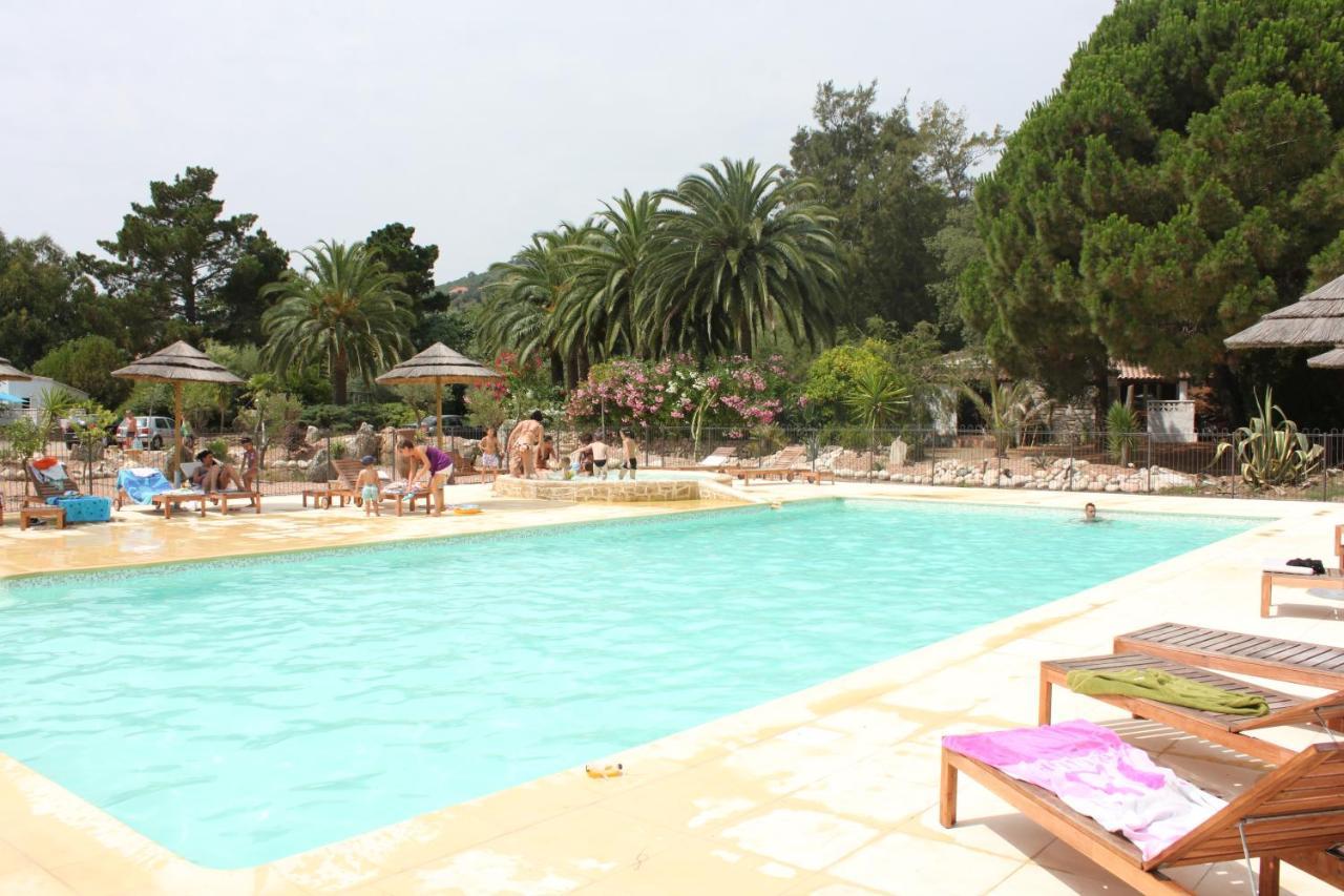 Les Villas de la Résidence U Veniqui Favone Esterno foto