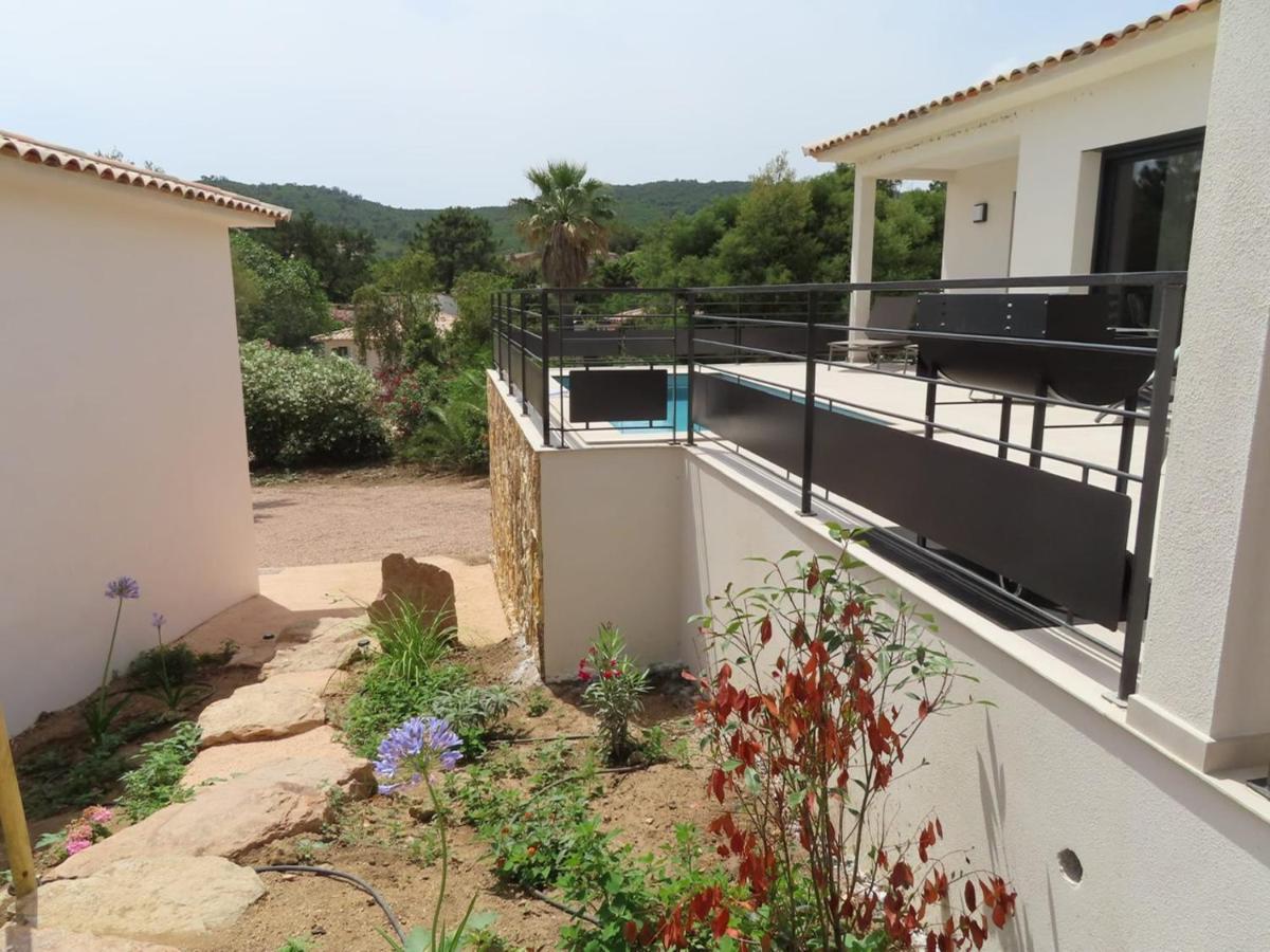 Les Villas de la Résidence U Veniqui Favone Esterno foto