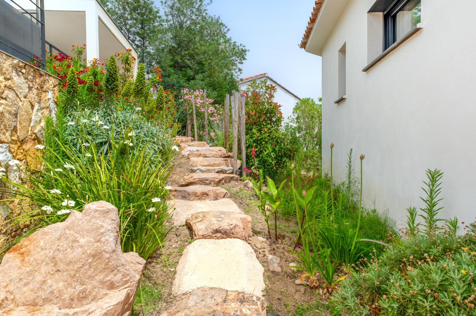 Les Villas de la Résidence U Veniqui Favone Esterno foto